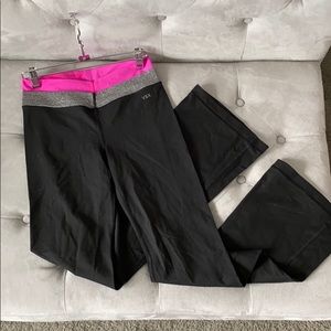 Victoria’s Secret Leggings! 🖤💕